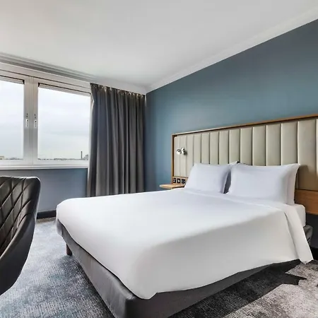 Radisson 4*