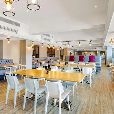 Radisson Hotel 4*