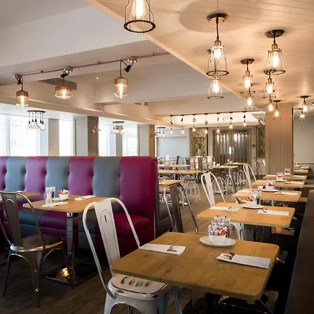 Radisson 4* York