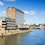 호텔 Radisson 4*