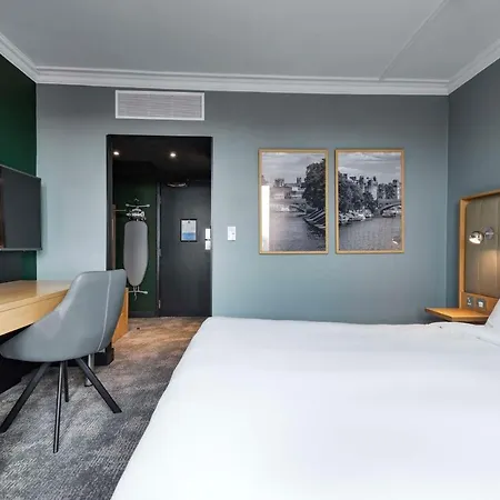 Ξενοδοχείο Radisson 4*
